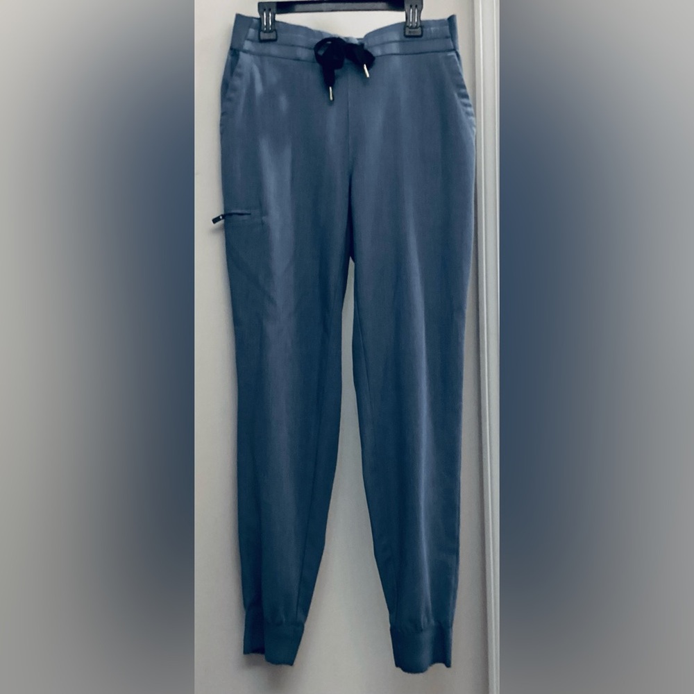 NWT Nursing Bekah Drawstring Joggers, 360 Stretch, Moisture Wicking, Size XSM